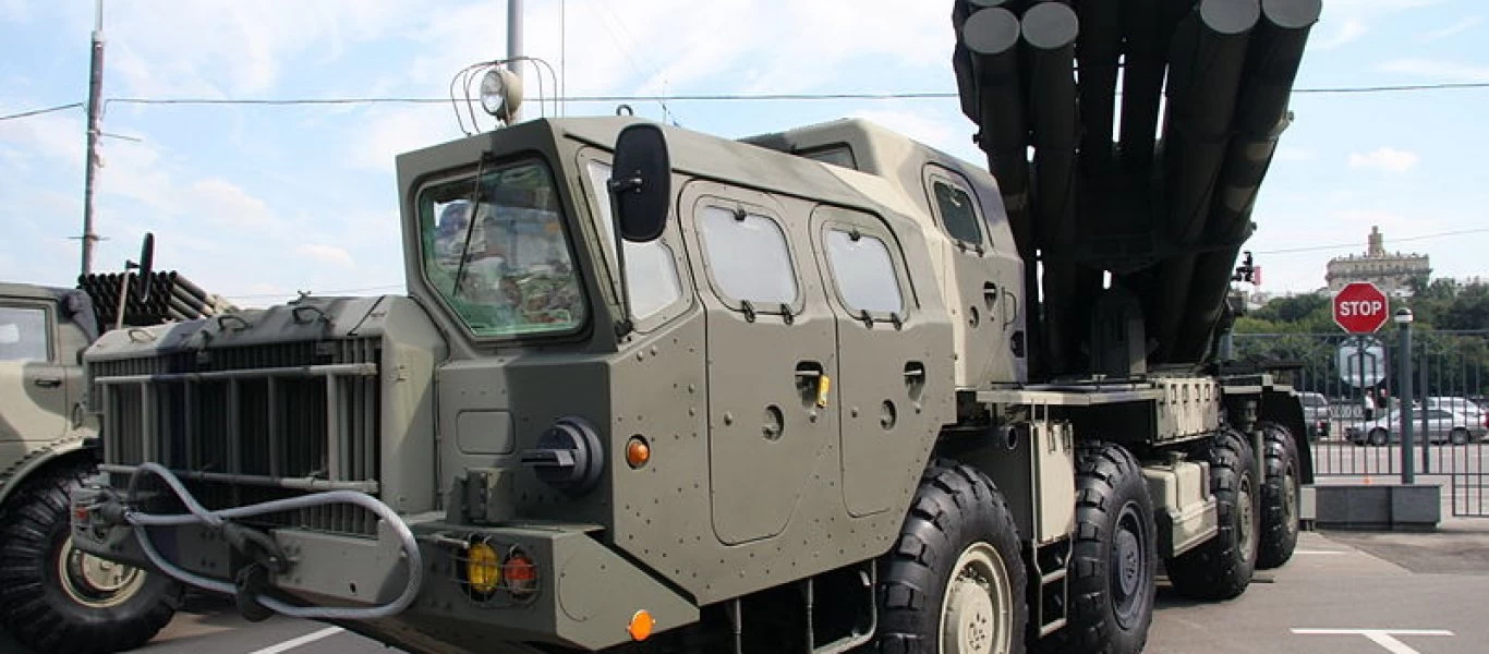 Το φονικό σύστημα ΠΕΠ Smerch ρίχνει στη μάχη το Αζερμπαϊτζάν κατά της Αρμενίας